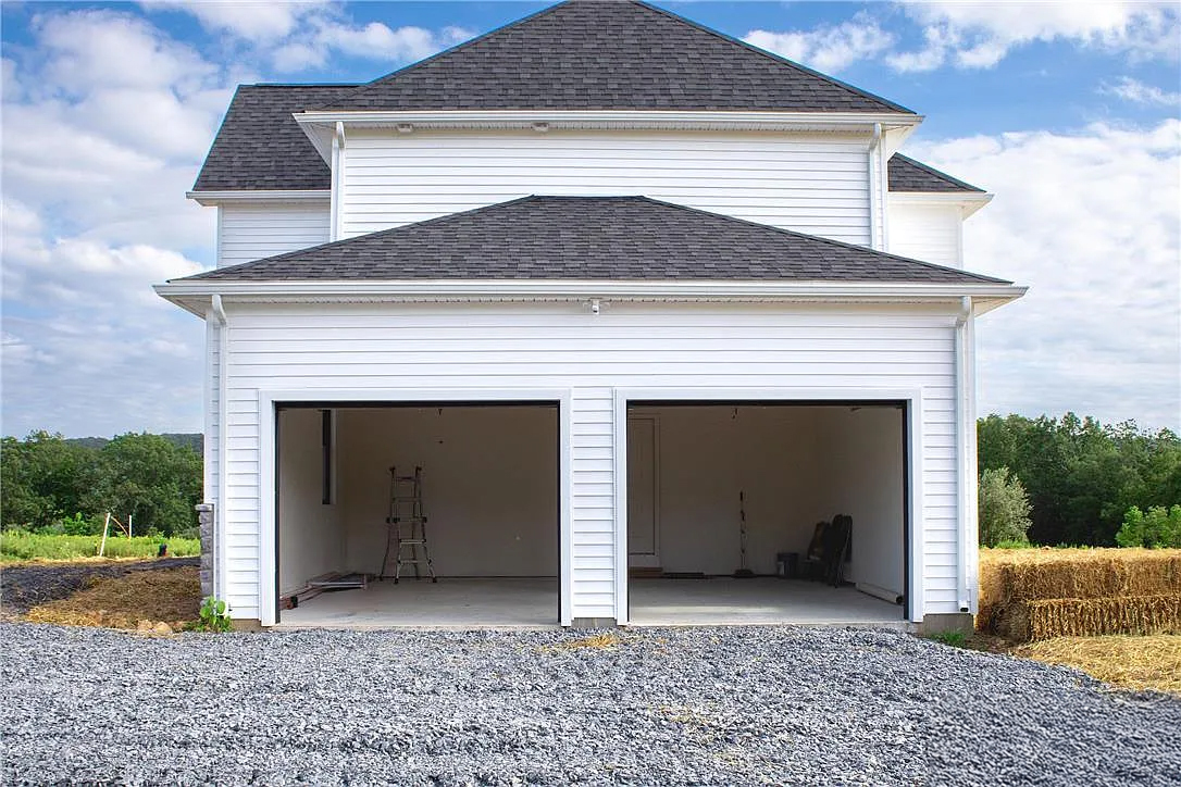 Model Home 24 – Edit